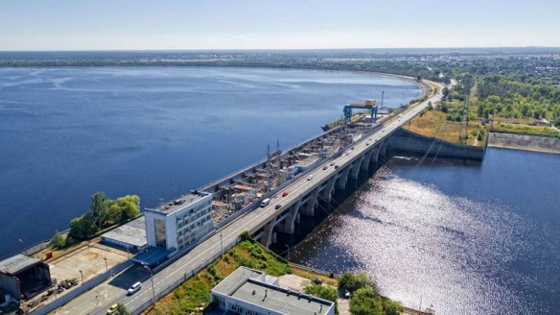 Қисық келіншек трахата алады